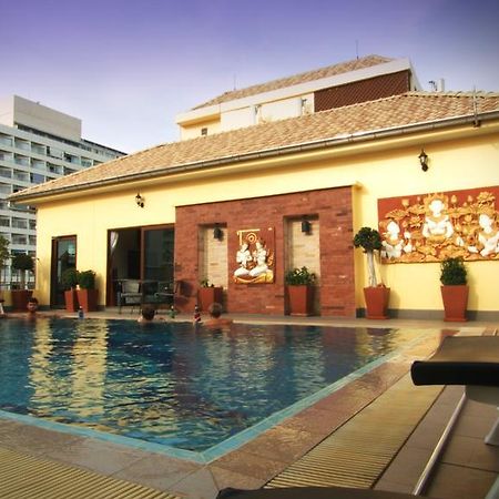 Royal Park Apartments Jomtien Beach Exterior foto