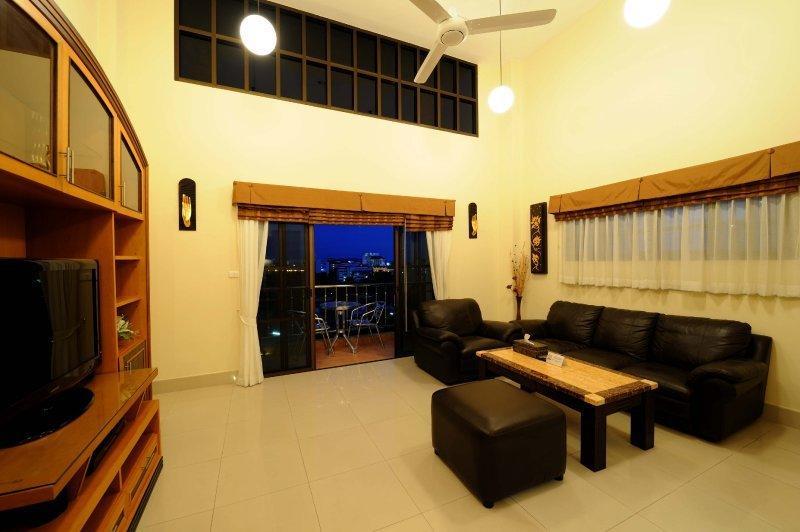 Royal Park Apartments Jomtien Beach Exterior foto